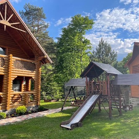 Котедж "Villa Затишна" ميكوليتشن المظهر الخارجي الصورة