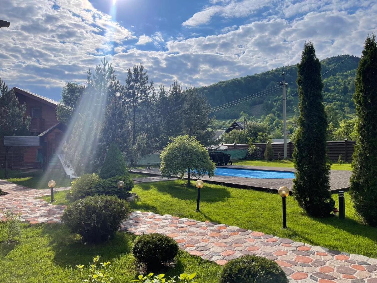 Котедж "Villa Затишна" ميكوليتشن المظهر الخارجي الصورة