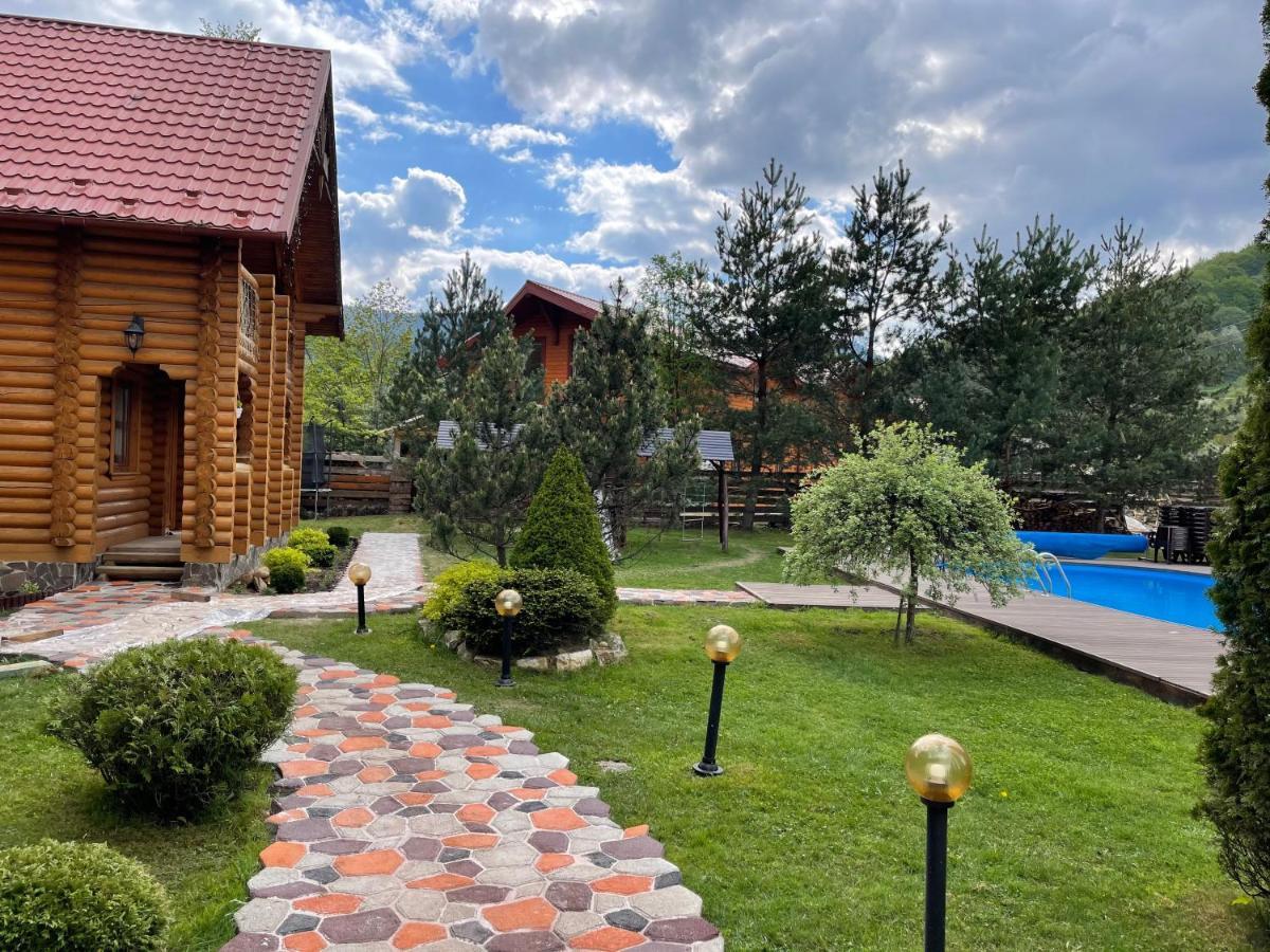 Котедж "Villa Затишна" ميكوليتشن المظهر الخارجي الصورة